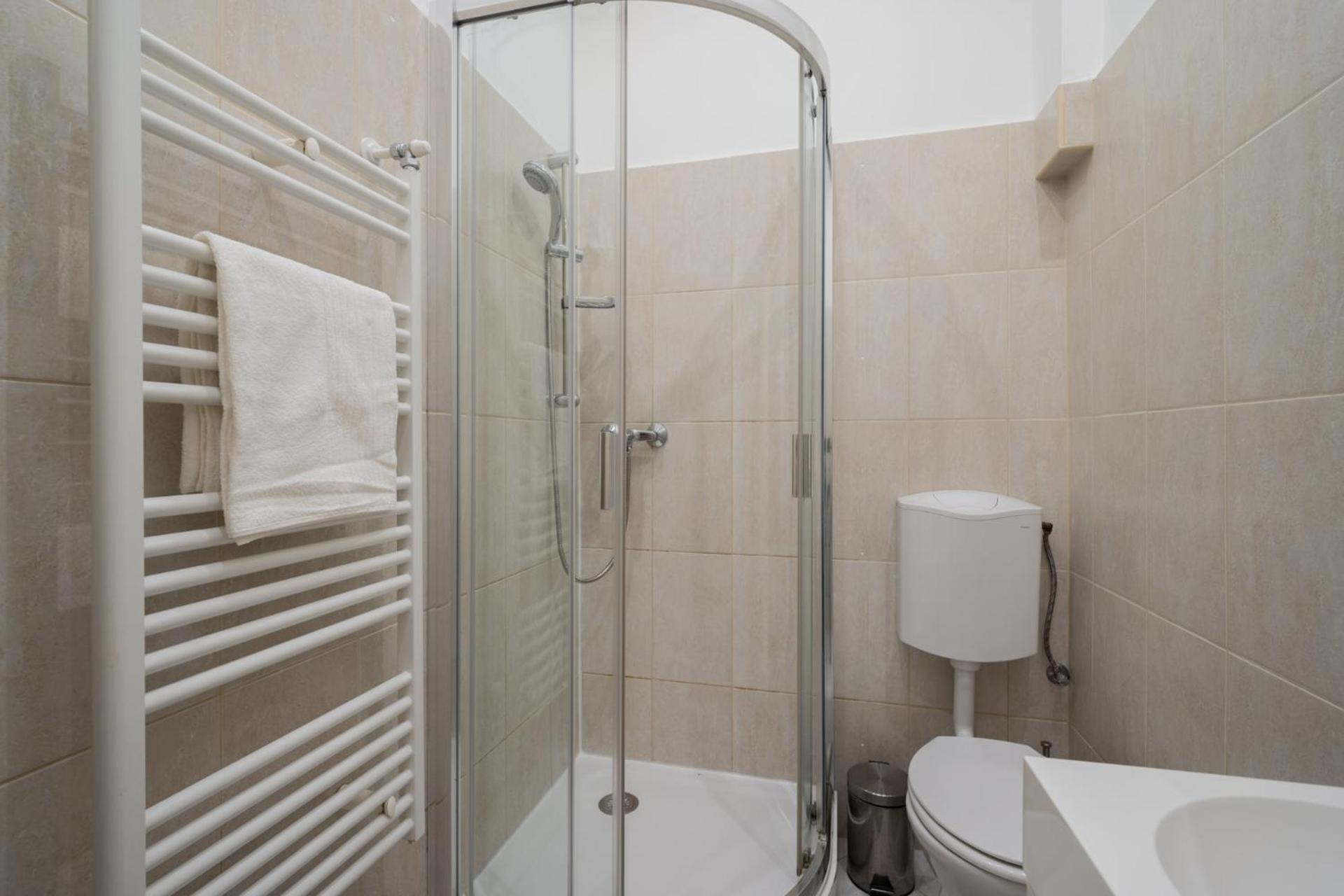 Deluxe And Cozy City Center Suite For 8Ppl Budapest Bagian luar foto