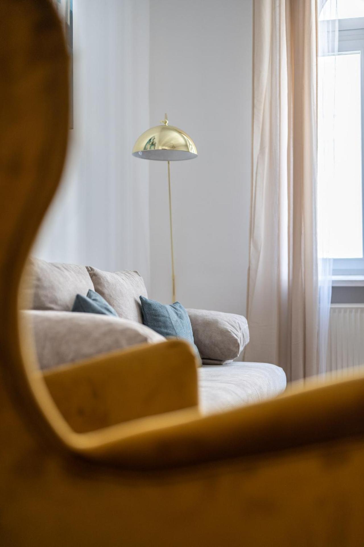Deluxe And Cozy City Center Suite For 8Ppl Budapest Bagian luar foto